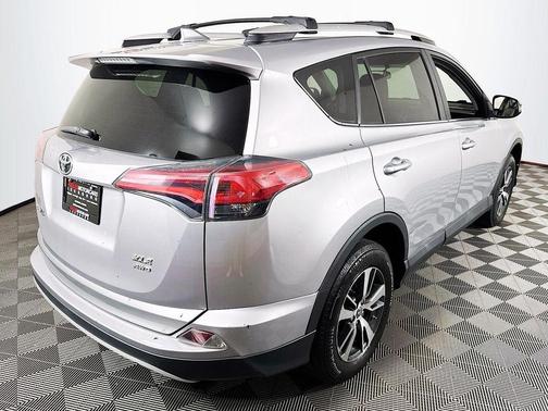 Silver Sky Metallic 2016 Toyota RAV4 XLE
