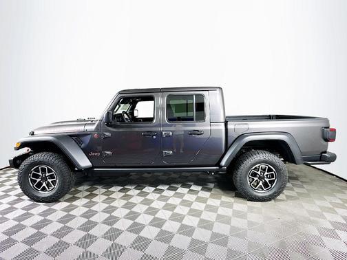 Granite Crystal Clearcoat Metallic 2026 Jeep Gladiator Rubicon
