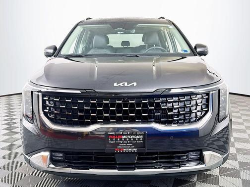 Gray Metallic 2026 Kia Carnival Hybrid SX