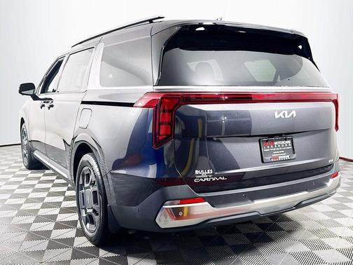 Gray Metallic 2026 Kia Carnival Hybrid SX