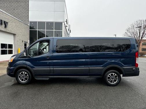 2022 Ford Transit-350 XLT