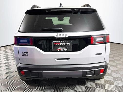 2026 Jeep Cherokee Overland