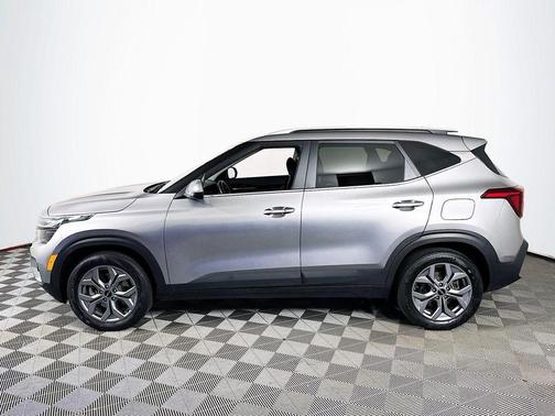Steel Gray 2024 Kia Seltos S