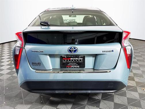 2016 Toyota Prius Three