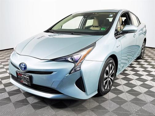 2016 Toyota Prius Three