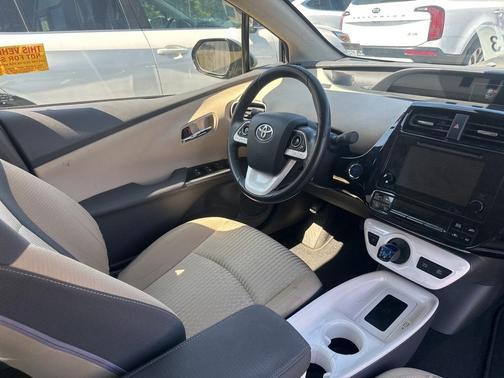 2016 Toyota Prius Three