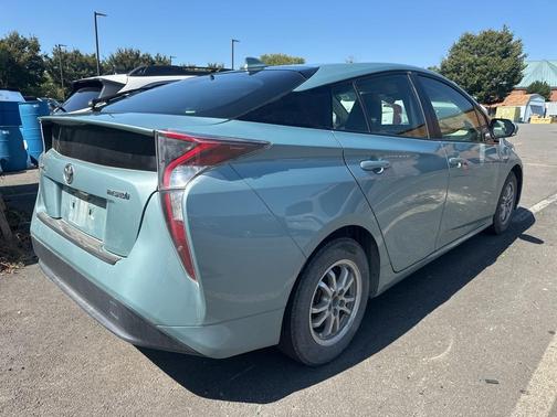 2016 Toyota Prius Three