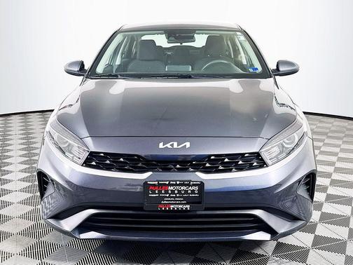 Gravity Gray 2024 Kia Forte LX