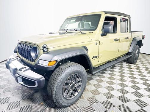 2026 Jeep Gladiator Sport