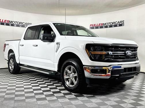 Oxford White 2025 Ford F-150 XLT