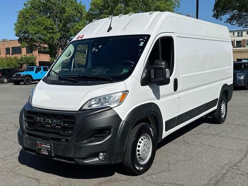 Bright White Clearcoat 2024 RAM ProMaster 2500 High Roof