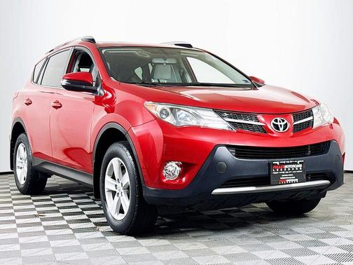 Barcelona Red Metallic 2013 Toyota RAV4 XLE