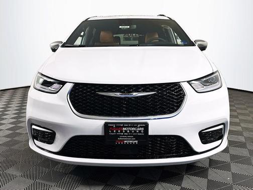 2026 Chrysler Pacifica Pinnacle