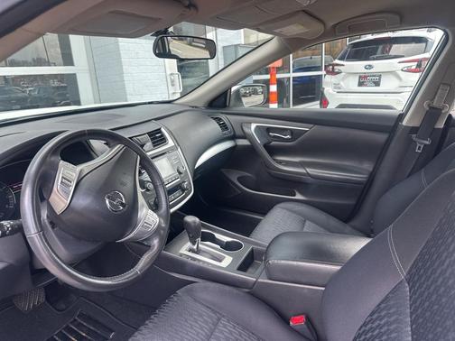 2017 Nissan Altima 2.5 SV