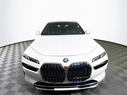 2024 BMW i7 xDrive60