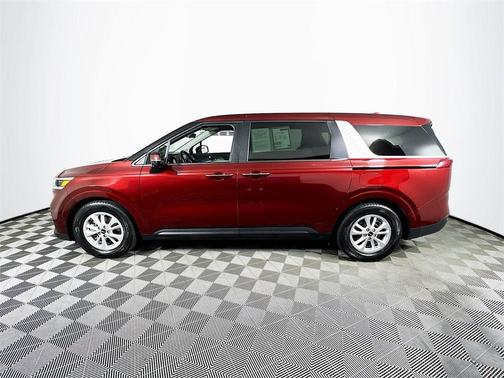 2022 Kia Carnival LX