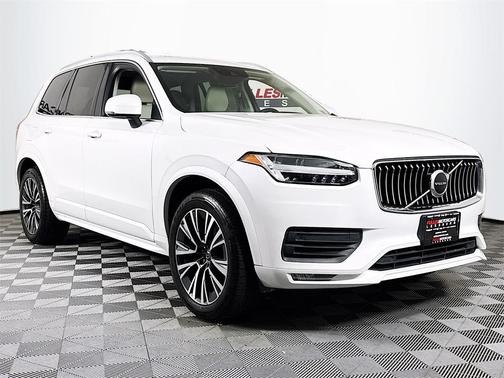 2020 Volvo XC90 T6 Momentum 7 Passenger