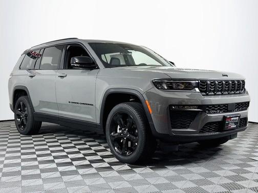 Gray Clearcoat 2027 Jeep Grand Cherokee L Limited 4x2