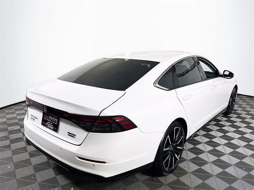 2023 Honda Accord Hybrid Touring
