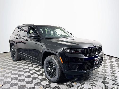 Diamond 2025 Jeep Grand Cherokee