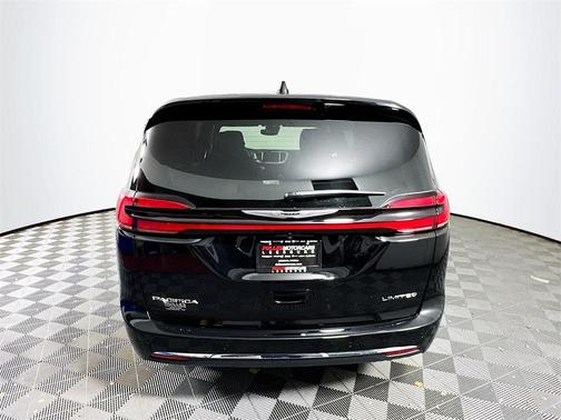 2026 Chrysler Pacifica Limited