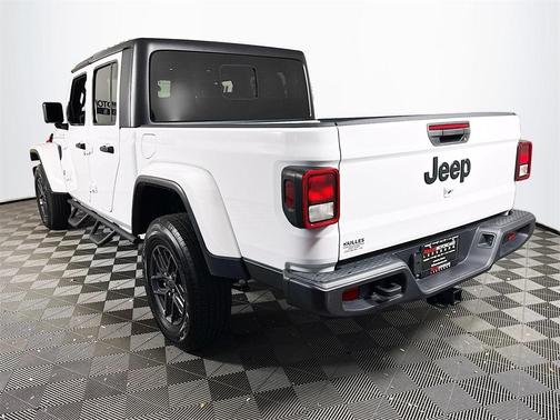 2024 Jeep Gladiator Sport