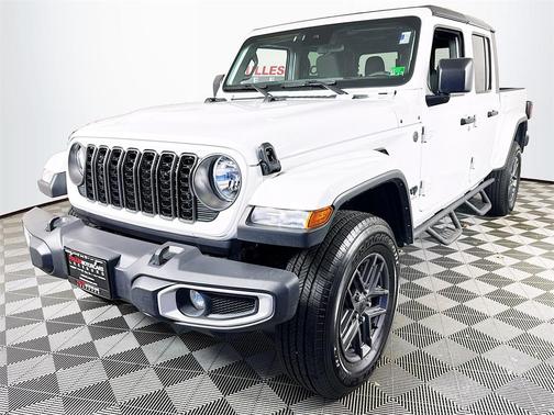 2024 Jeep Gladiator Sport