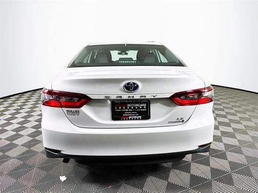 2023 Toyota Camry Hybrid LE