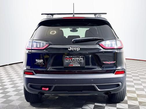 Diamond Black 2019 Jeep Cherokee Trailhawk