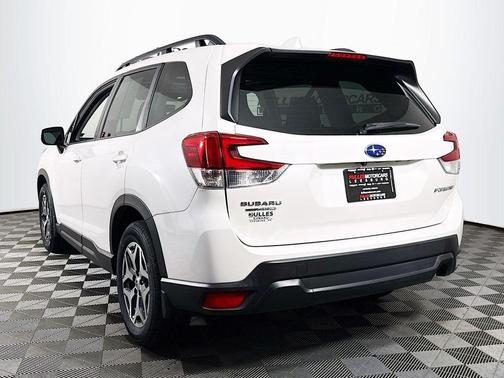2022 Subaru Forester Premium