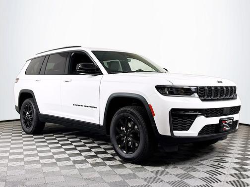 Bright White Clearcoat 2026 Jeep Grand Cherokee L Altitude