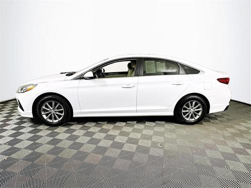 2018 Hyundai SONATA SE