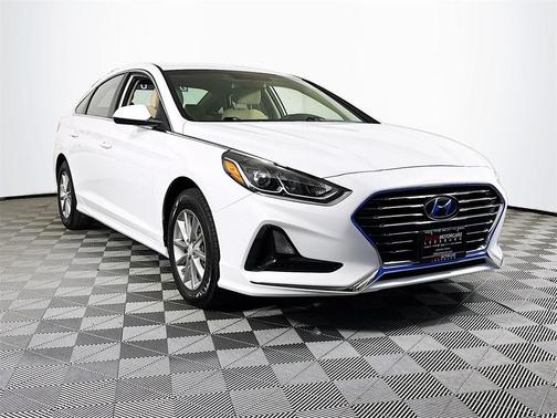 2018 Hyundai SONATA SE