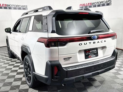 White Pearl 2026 Subaru Outback Limited