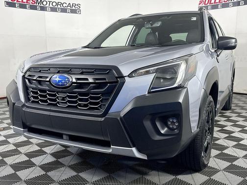 Ice Silver Metallic 2022 Subaru Forester Wilderness
