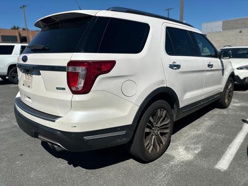 2018 Ford Explorer Platinum