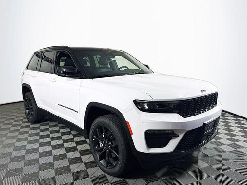 Bright White Clearcoat 2025 Jeep Grand Cherokee Limited