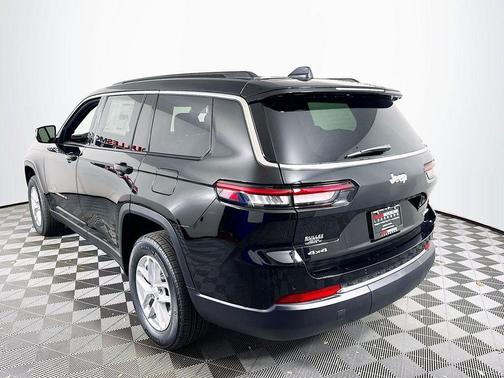 Diamond Black 2025 Jeep Grand Cherokee L Laredo