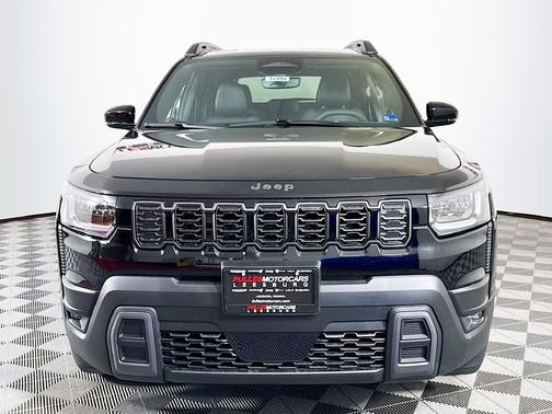 Diamond Black 2026 Jeep Cherokee Limited