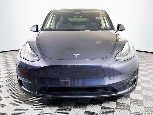 Stealth Gray 2024 Tesla Model Y Long Range