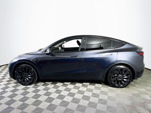 Stealth Gray 2024 Tesla Model Y Long Range