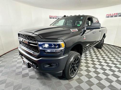 Diamond Black 2022 RAM 2500 Tradesman