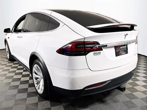 2021 Tesla Model X Long Range Plus
