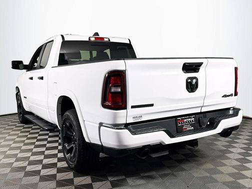 Bright White Clearcoat 2025 RAM 1500 Big Horn/Lone Star