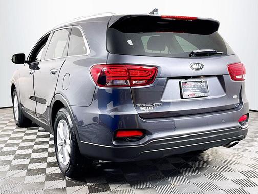 Platinum Graphite 2019 Kia Sorento LX