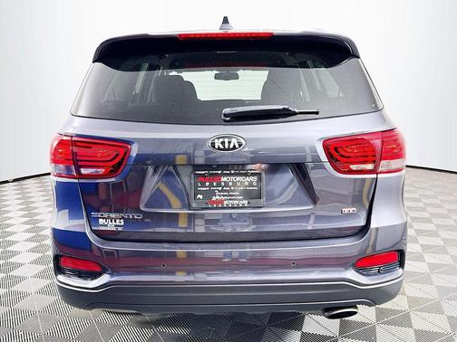 Platinum Graphite 2019 Kia Sorento LX