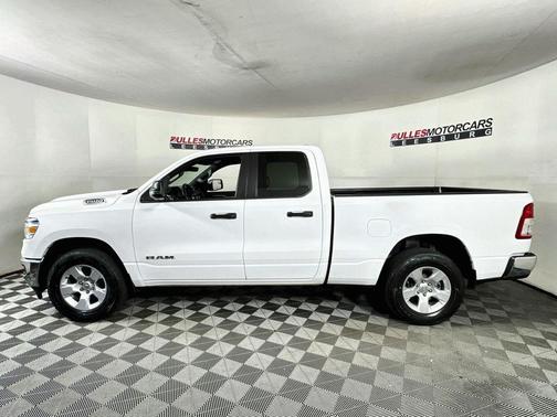 Bright White Clearcoat 2023 RAM 1500 Big Horn