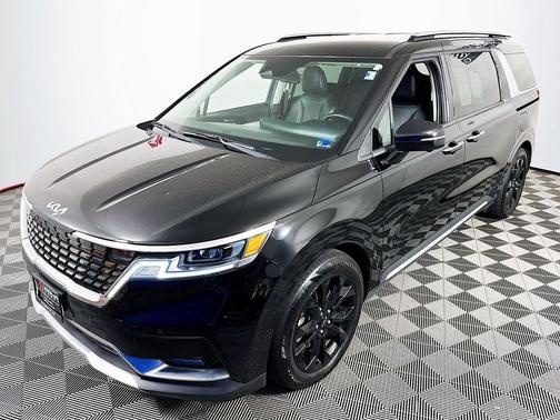 Aurora Black 2022 Kia Carnival SX
