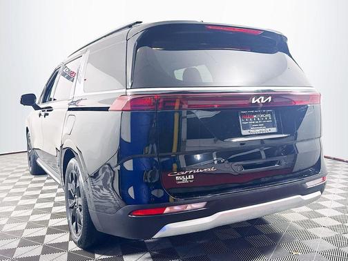 Aurora Black 2022 Kia Carnival SX