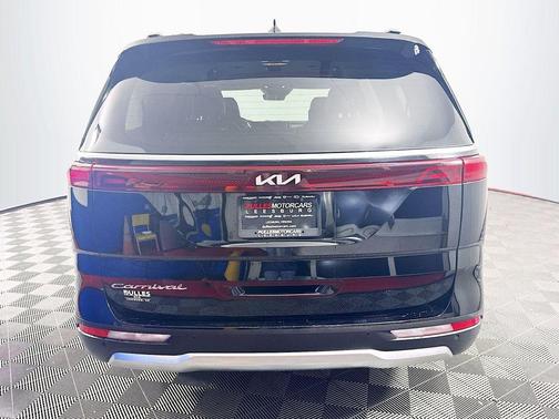Aurora Black 2022 Kia Carnival SX